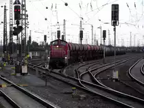 DB Schenker Rail 294 837-0 mit Schotterwagenzug in Mainz Bischofsheim Rbd am 20.02.14