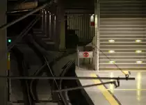 Blick in den Tunnel an der Kölner U-Bahnstation  Breslauer Platz . 13.1.2014