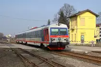 GySEV 446 517-1 (ehemals �BB 5147) als R 7726 von Sopron nach Wr. Neustadt am 08.M�rz 2014 auf der EK mit der Kossuth Lajos beim Bf. Sopron-Deli.