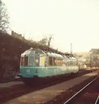 Im Februar 1982 war der  Gläserne Zug  als Faschingssonderzug in Dollnstein zu Gast. In den Scheiben ist auch schön die Faschingsdekoration zu sehen. Das Foto entstand von meinem Vater Franz Bauch.