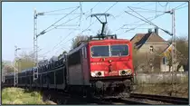 Unterwegs nach Aachen,die 155 077-1 mit einen langen Autotransportzug am Haken.
Bildlich festgehalten bei Rimburg auf der KBS 485 am 10.März 2014.