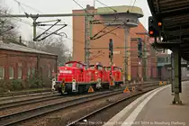 296 028-4 mit zwei V60 am 04.03.2014 in Hamburg Harburg.