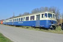 ABDe 4/8 244 (1944) ex. BLS. ex. OeBB. Nachdem der Triebwagen bei der BLS nicht mehr gebraucht wurde, verkaufte sie ihn an die OeBB. Dort wurde er noch Jahre lang eingesetzt. Als ihn die OeBB ausmusterten, �bernahm ihn das Bahnmuseum Kerzers. Heute ist der der letzte seiner Art, es bleibt zu hoffen das er jemals wieder f�hrt..., Kallnach, 10.03.2014.