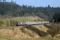 101 110-5  Eintracht Frankfurt  mit dem umgeleiteten IC 2160 N�rnberg-Karlsruhe bei Mittelrot. Aufgenommen am 08.03.2014.