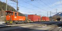 Tm 2/2 115 in Ilanz. (09.01.2014)