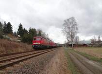 232 587 und 232 254 zusehen mit einem Elbtalumleiter am 15.03.14 in Oelsnitz/V.