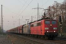 151 144 (RBH 267) und 151 081 (RBH 272) zogen am 11.3.14 einen Kohlezug von Oberhausen-West nach Plochingen durch Ratingen-Lintorf.