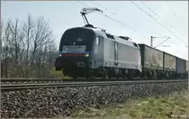 ES 64U2-012 (182 512) Richtung Norden bei Thüngersheim am 11.03.14.