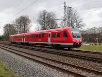 612 529 bei der Ausfahrt mit der RE 3659 nach Glauchau(Sachs) aus der Ortslage Gößnitz.   
