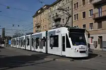 Seit Montag 17.03.2014 macht der Combino 301 Werbung für die Uhren-marke Tissot. Die Aufnahme stammt vom 18.03.2014.