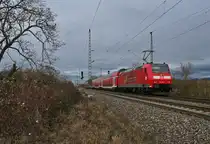 146 114-4 mit einem RE von Basel �ber Freiburg (Breisgau) Hbf nach Offenburg am Nachmittag des 14.02.14 s�dlich von M�llheim (Baden).