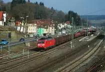185 149-2 steht am 05.M�rz 2014 mit einem gemischten G�terzug in Kronach in Fahrtrichtung Lichtenfels.