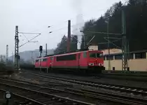 155 040-9 zieht am 06. M�rz 2014 eine 151er und einen gemischten G�terzug durch Kronach in Richtung Saalfeld.