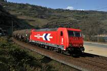 Alpha Trains Belgium 185 605, vermietet an RheinCargo (bis Aug. 2012 an HGK (2063)), ist am 25.03.14 mit einem Kesselwagenzug in Oberwesel Richtung S�den unterwegs.