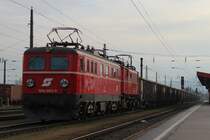 
1010 003 und 1040 013 mit der Leerrübe LGAG 59106 von Tulln an der Donau (Tu) nach Sierndorf (Si); am 05.01.2014
Natürlich auch ein großes Dankeschön an den Club 1018 - Erhaltung und Betreuung nostalgischer Triebfahrzeuge und allen Beteiligten welche diese Fahrten erst ermöglicht hatten