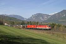 1144.235+1116 mit G-49481 vor der Kulisse der Rax und des Schneeberges am Eichberg. 30.3.14