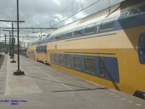 Doppelstock-Triebzug BR 8400 am 13.05.2003 in Amsterdam Centraal.