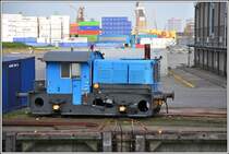 Auf der Hafenrundfahrt im Rotterdamer Seehafen entdeckte Lok 3. (05.04.2014)