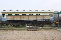 ข.ข.15085 (ข.ข. =L.T./Low-Sided Tipping Wagon, Taiwan Machinery Mfg. Corp. Ltd. - Taiwan, Bauj. 1969) am 22.März 2014 im Bf. Kaeng Khoi Junction.