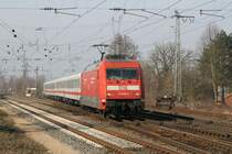 101 036-2 mit IC 132 Nordeich Mole-Luxembourg auf Bahnhof Salzbergen am 14-3-2014.