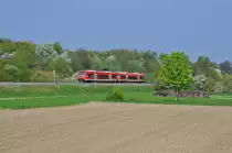 650 026 und Schwesterfahrzeug 650 010 mit RB 22964 Metzingen-Bad Urach.Aufgenommen in Dettingen-Erms am 13.4.2014