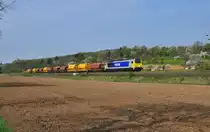 264 003 eine Voith Maxima von der Fa.Stock Transport ist mit dem Josera Zug auf der Filsbahn in Richtung Ulm unterwegs.Aufgenommen bei Ebersbach an der Fils am 12.4.2014