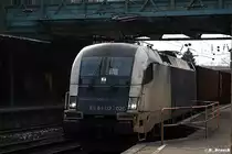 ES 64 U2-020 zog einen intermodal am 27.03.14 durch hh-harburg