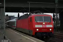 120 122-7 ist mit einen IC am 28.03.14 vom bhf hh-harburg abgefahren