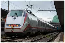 FS ETR 500  Frecciabianca  im Bahnhof Venedig Santa Lucia.
23.3.2013