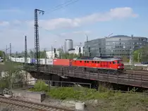  Ludmilla  233 525 mit einem Containerzug in Richtung Tschechien; 11.04.2014
