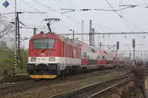 ZSSK 381 002-5 am 12.April 2014 im Bf. Devinska Nova Ves.