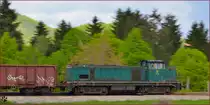 SŽ 642-125 zieht Güterzug durch Limbuš Richtung Tezno Verschiebebahnhof. /16.4.2014