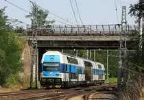 City Elefant in neuer gefälliger Lackierung fährt am 21.8.2019 auf dem Weg nach Prag in Zabori nad Labem ein.