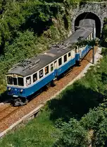 FART/SSIF: ABDe 4/4 18 (1924) bei einer der zahlreichen Tunnelausfahrten im Centocalli im Mai 1987. Dieser Zug befindet sich auf der Fahrt nach Domodossola.
Foto: Walter Ruetsch