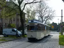 Schattenseiten - das hatten die früheren Zeiten sicher auch, und dennoch sprechen die historischen Fahrten des DVN Berlin e.V. so viele Fahrgäste an, dass ein frühzeitiges Erscheinen immer sinnvoll ist. Ich hoffe, das Bild gefällt trotz der Nicht-Sonnenseite. 20.4.2014
