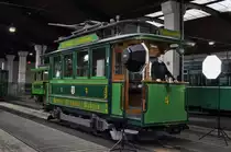 Am Geburtstagsfest der alten Dame  Dante Schuggi  wurden im Depot Dreispitz diverse Oldtimer ausgestellt. Auch der Be 2/2 4  JuZu  aus dem Jahre 1900. Die Aufnahme stammt vom 12.04.2014.