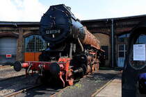 Die 52 8173-8 der Dampflokfreunde Berlin soll wieder betriebsfähig aufgearbeitet werden, die  Barbara  ist schon entkleidet.
so gesehen bei Frühlinsfest am 26.04.2014 im Bw Schöneweide.