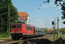 Und weil man im Sommer so schön im Stau stehen darf, durfte sich auch 155 082 in Bestensee anstellen und wartete ca. 5 Minuten auf die Freigabe des Streckenblocks in Richtung Groß Köris und folgte dann der 151 mit ihrem leeren PKP-Zug. 16.07.2013
