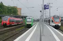 Triebwagen-Paradies Koblenz Hbf. V.l.n.r.: 442 001 von DB Regio, VT 266 und 254 der Vectus als RB nach Limburg und ET 411 der VIAS als SE 10 nach Wiesbaden (30.4.14).