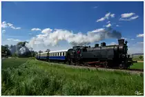 Full steam ahead II - 77.28 der ÖGEG, auf der Fahrt von Wien Praterstern nach Ernstbrunn, zum Oldtimertreffen. 
Mollmannsdorf 4.5.2014
