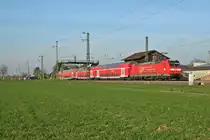 146 112-8 mit einem RE von Basel �ber Freiburg (Breisgau) Hbf nach Offenburg am Nachmittag des 29.03.14 bei der Einfahrt in Auggen.