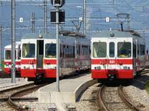 Zugskreuzung.. Steuerwagen Bt 532 + BDeh 4/4 502 und Bt 531 + BDeh 4/4 501 der TPC Gruppe ( ex AOMC  = Aigle - Ollon - Monthey - Champ�ry )..1000 mm bei der Haltestelle vor dem neuen TPC Depot in Aigle am 30.07.2006