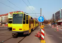 Berlin BVG SL M4 (KT4Dt 7081) Greifswalder Strasse / Grellstrasse am 6. April 2009.