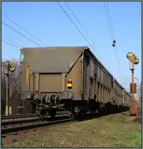 Ein Bleierzzug fährt downtown nach Aachen West,hier zu sehen am Gemmenicher Weg auf der Montzenroute Anfang Mai 2014.