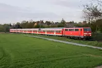 111 009-7 zieht einen RE4 Verstärker voon Düsseldorf nach Aachen bei Übach am 15.04.2014