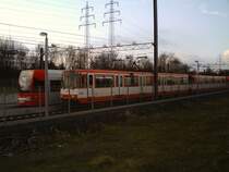 Eine Gesamtansicht der Abstellanlage in Merkenich. TW 4039 und 2047. 09.12.06, ~15.00 Uhr