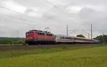 Am 15.05.14 hatte 115 278 die Aufgabe den PbZ 2467 von Berlin nach Leipzig zu befördern. Hier durchfährt der stattliche Schadwagenzug Burgkemnitz Richtung Bitterfeld.