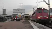 Am 6.9.13 stand die inzwischen verschrottete 110 406 mit einem IC über die Gäubahn bereit. Aufgenommen am Stuttgarter Hauptbahnhof. 
