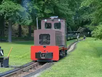 Kö 0452 setzt in Bad Muskau ans andere Ende seines Personenzuges um ihn wieder nach Weißwasser zu bringen.31.05.2014.