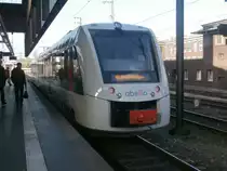 Abellio Rail VT 12008 stand am Morgen des 14 April 2014 im Düsseldorfer HBF auf Gleis 4 und zog auch einige Blicke auf sich. Heute verkehrt sie als S7 zwischen Düsseldorf und Wuppertal-Oberbarmen 

Düsseldorf HBF 14.04.2014